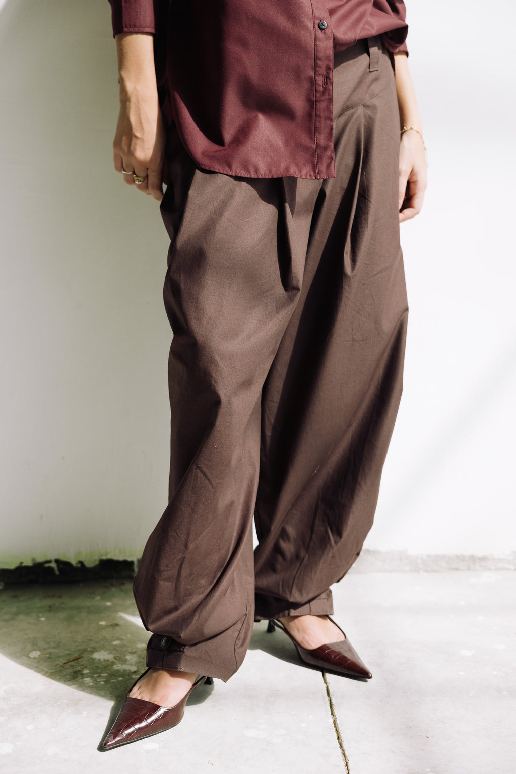 Wide fit tailored pants