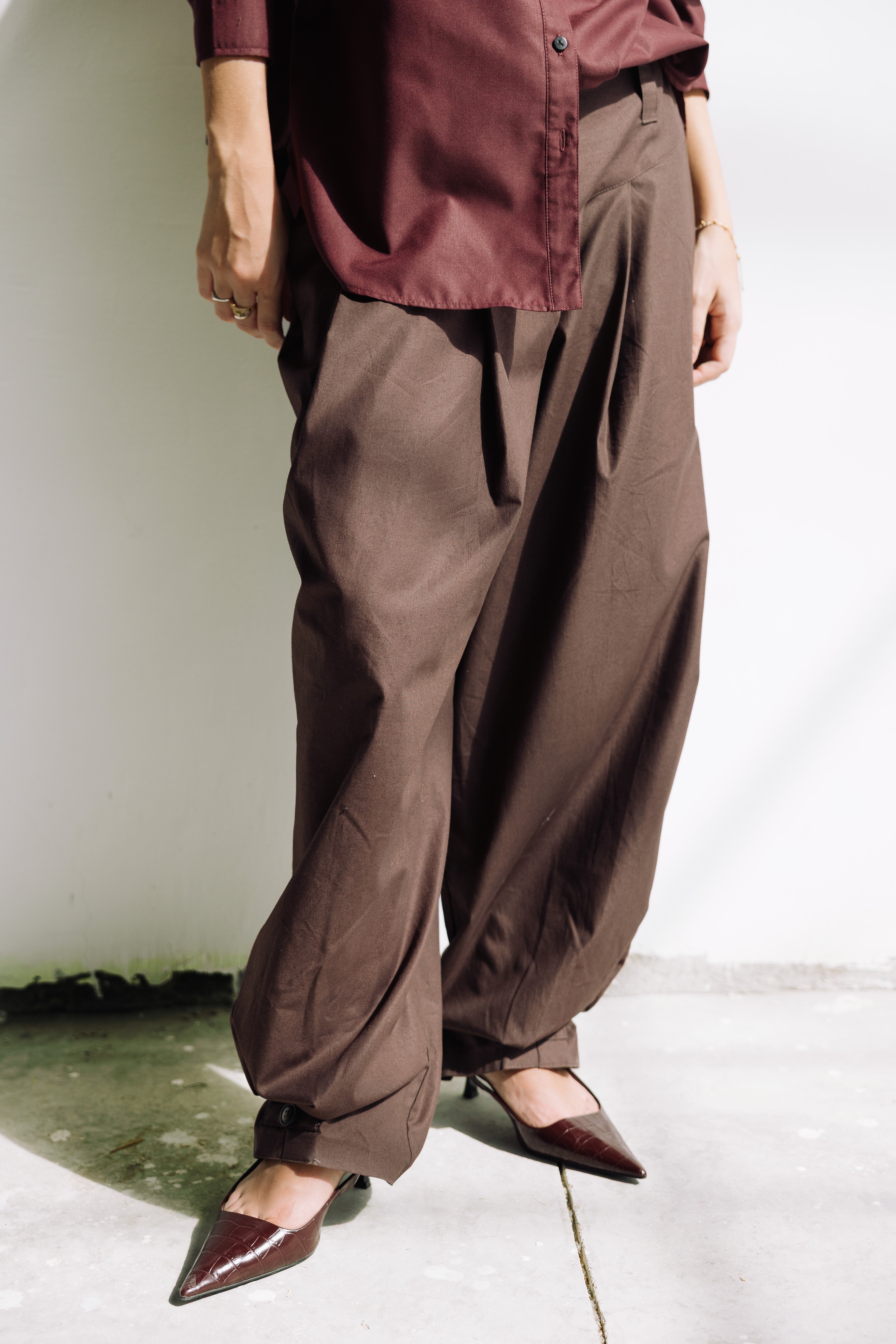 Wide fit tailored pants