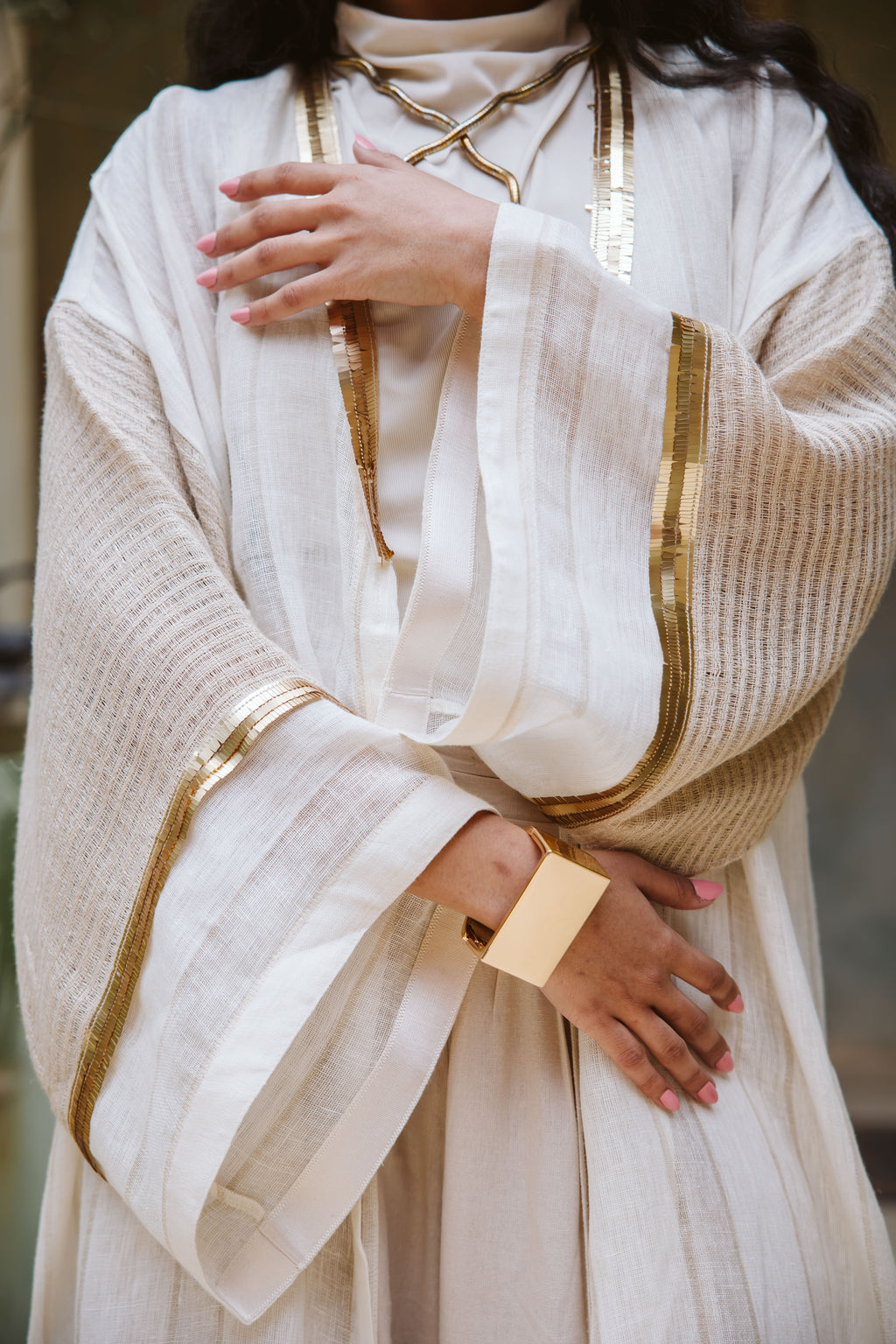 قفطان عَنْبر Amber Kaftan