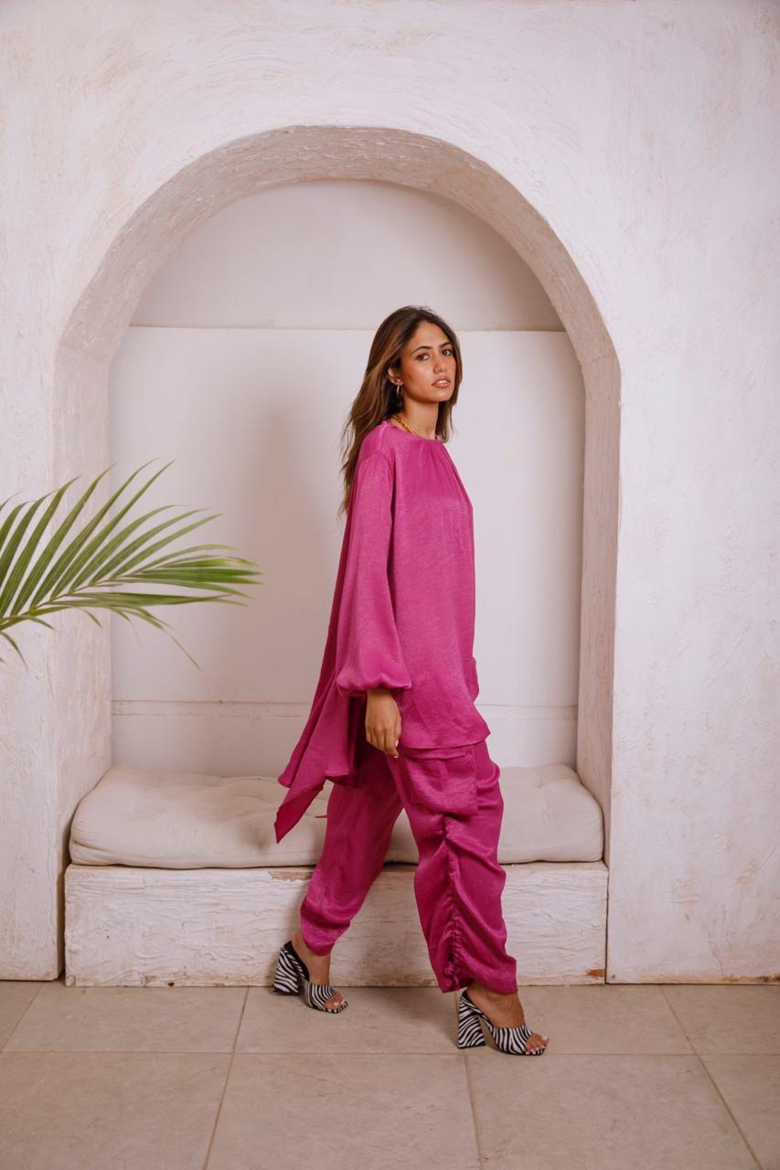 Fushia satin set