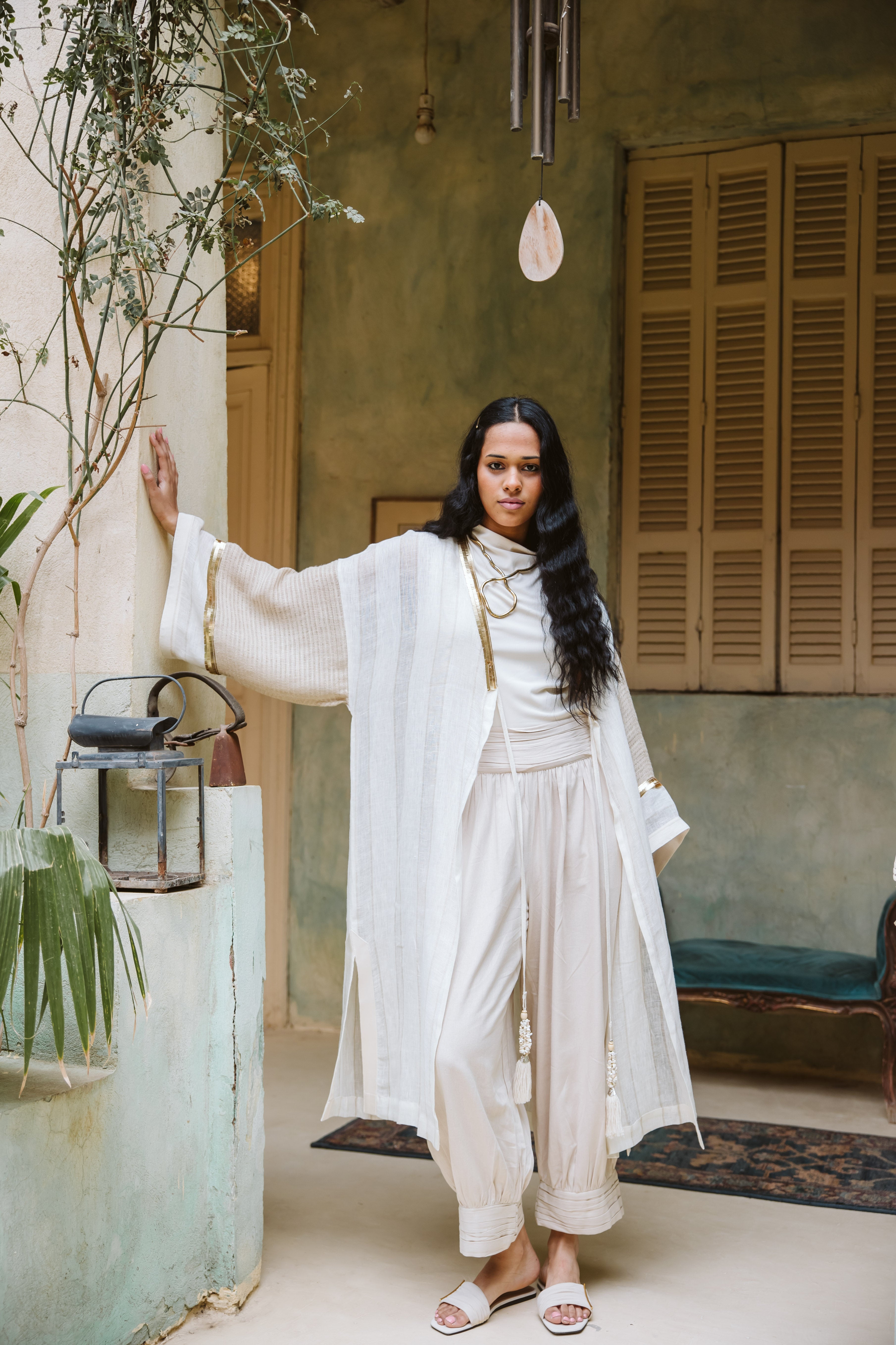 قفطان عَنْبر Amber Kaftan