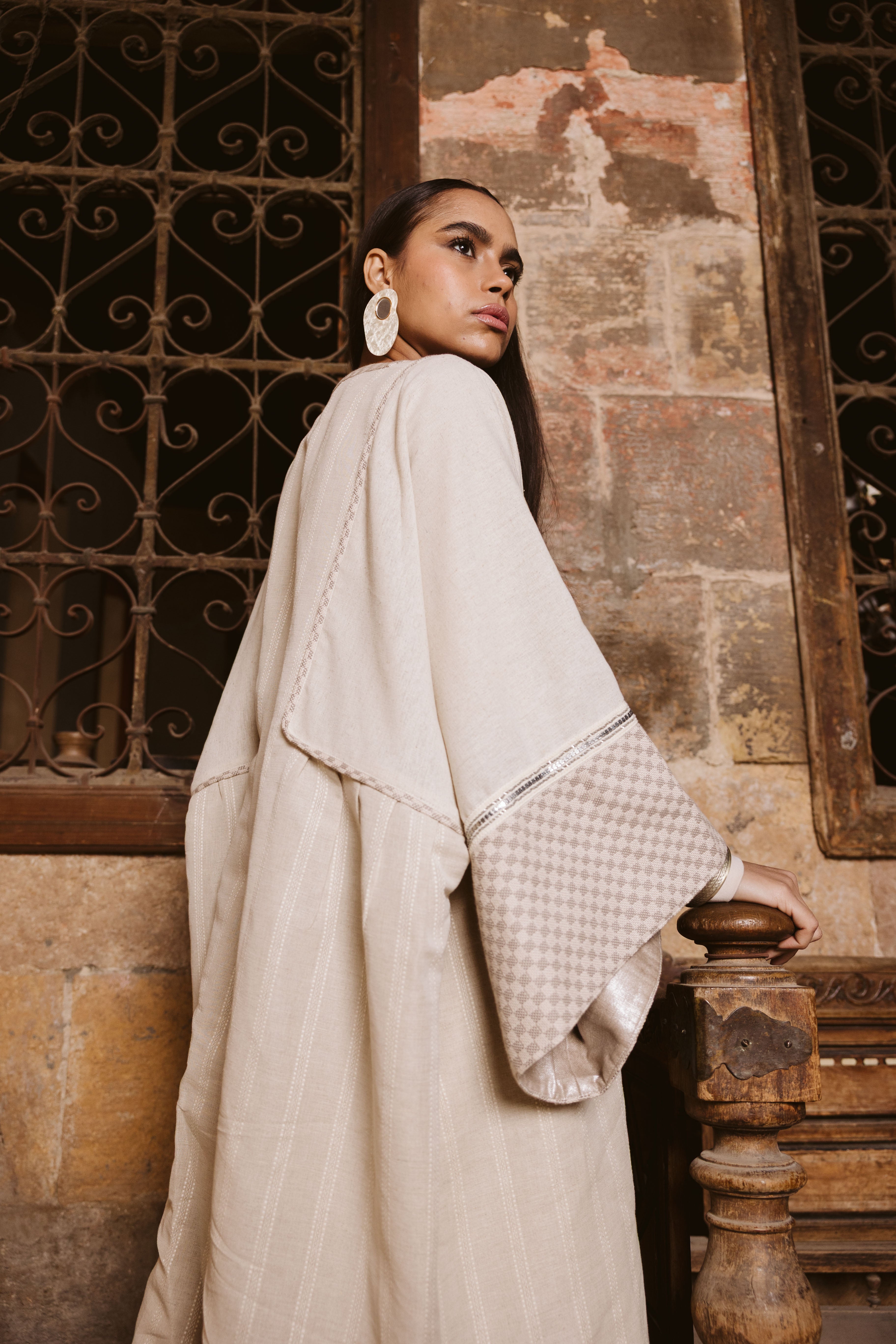 وِدْاًدْ Kaftan