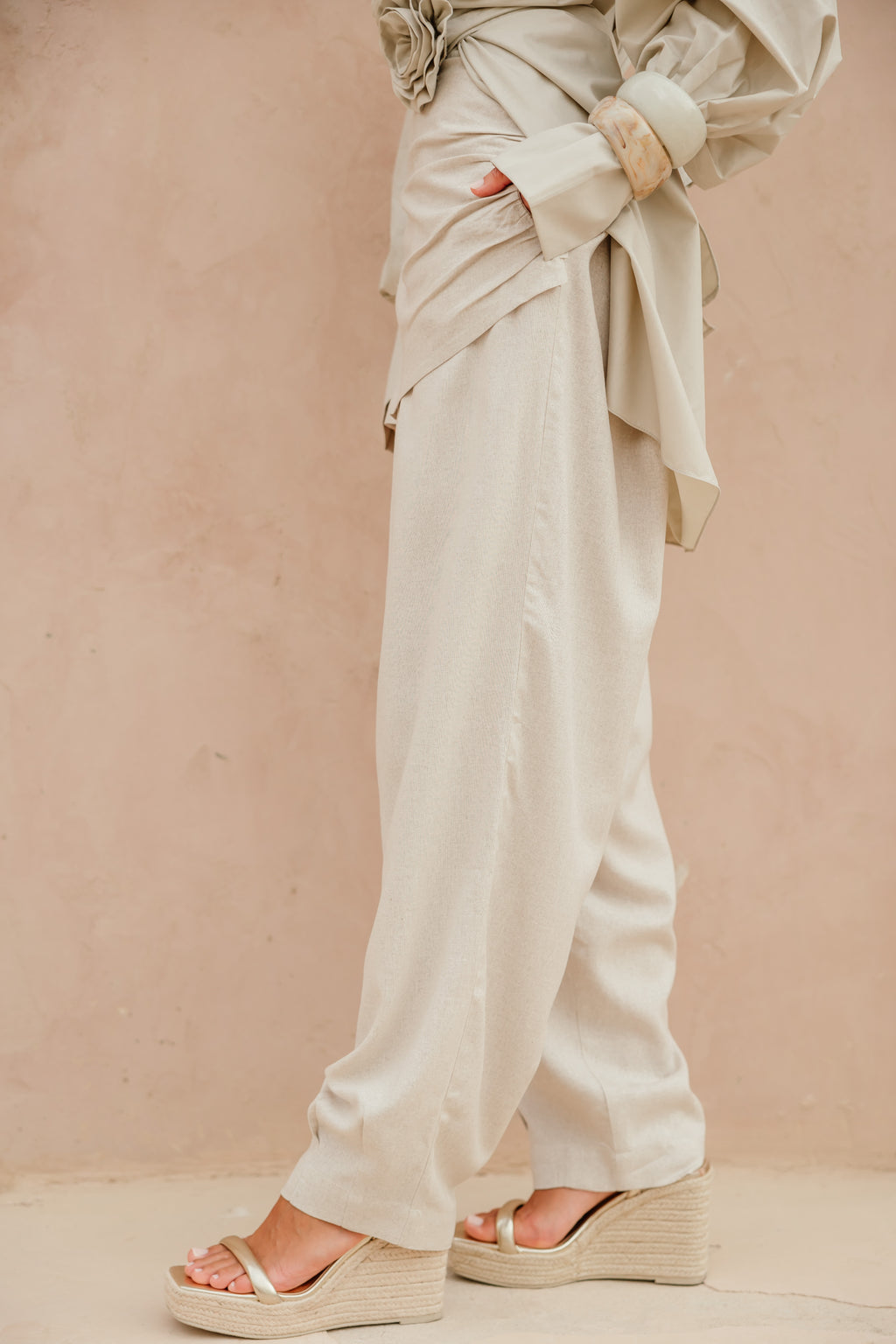 Curve Pocket Linen Pants