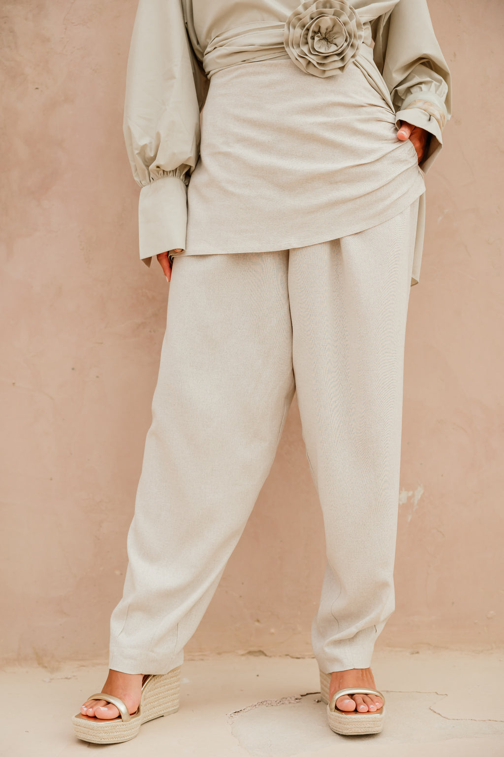 Curve Pocket Linen Pants